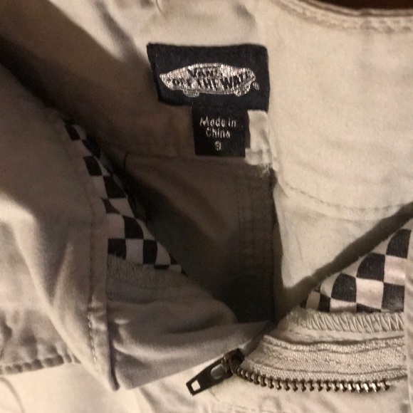 VANS Board Short Khaki Sz 9 Black White lining - Picture 3 of 6